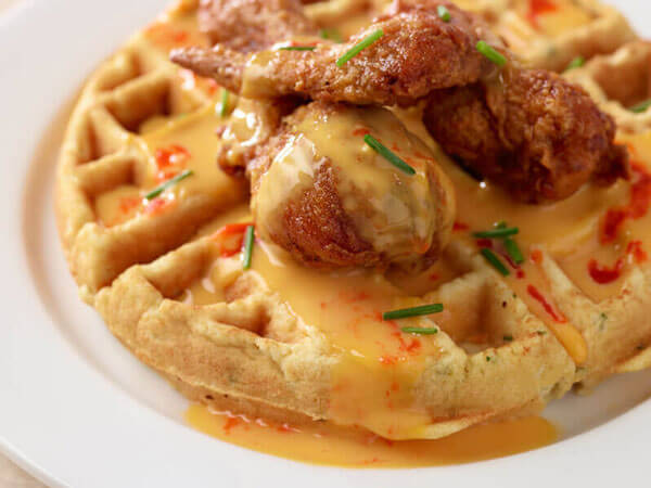ALT TEXT: Land O’Lakes Foodservice | Picante Cheese Sauce