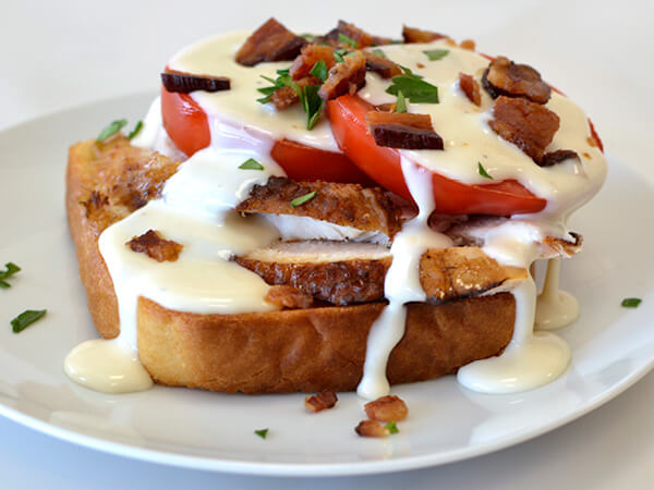 Land O Lakes Foodservice | Kentucky Hot Brown Sandwich