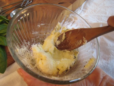 mix-w-back-of-spoon