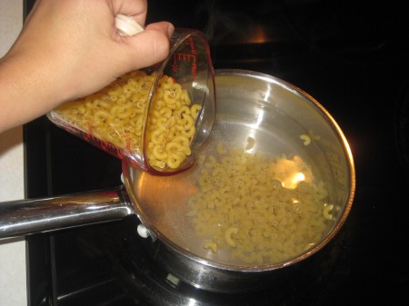 1put-pasta-in-pan 1put-pasta-in-pan