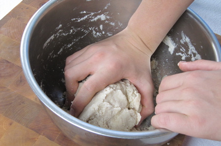 pressing-dough-into-ball