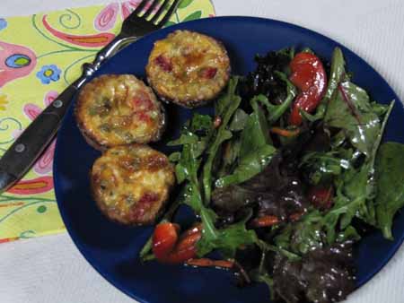 19-serve-w-salad1 19-serve-w-salad1