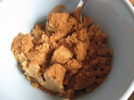 Mix the cinnamon filling