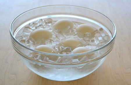 eggs in ice water