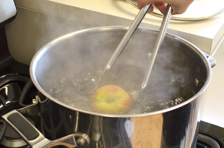 boiling peaches