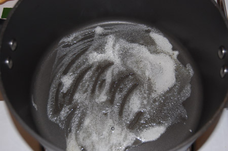 butter, sizzling, melted butter, butter in pan