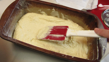 cake, batter, loaf pan