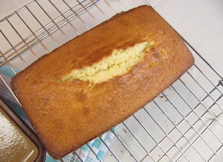 loaf, cake, crack