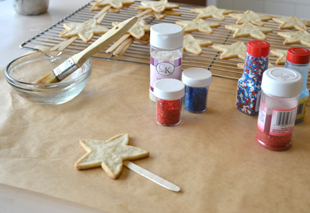 cookie, sprinkles, decorate