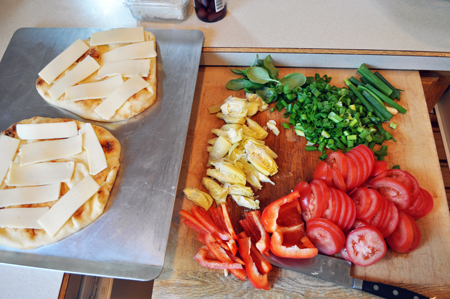 chopped, vegetables, pizza