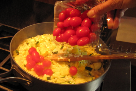 tomatoes, succotash, pan