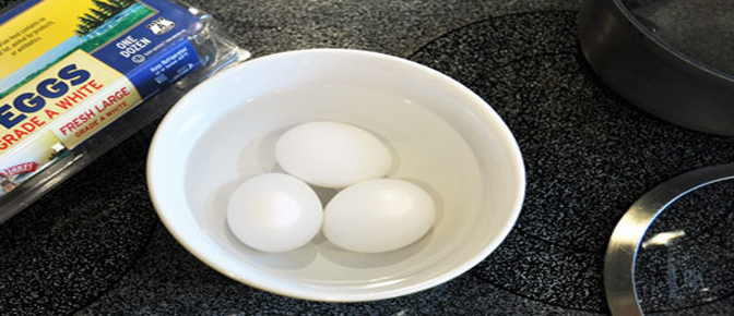 Eggs in Cold Water