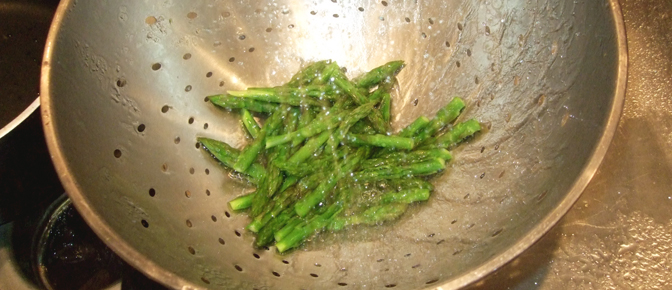 Rinse Asparagus