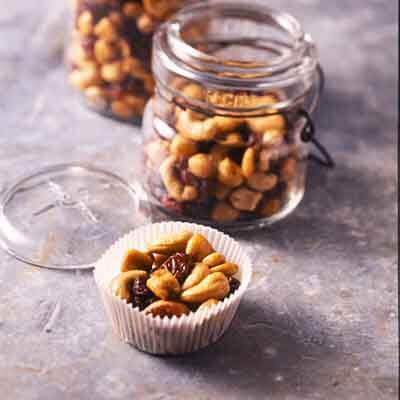 Cashew, Corn & Cherry Crunch Image 