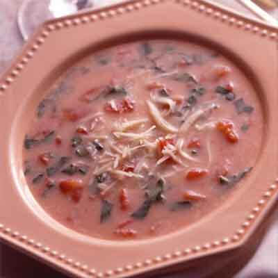Creamy Basil & Tomato Soup Image 