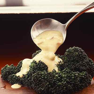 Easy Cheesy Sauce Image 
