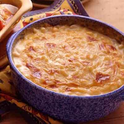 Creamy Macaroni & Cheese Image 