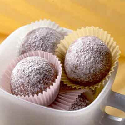 Cocoa Macadamia Nut Sandies Image 