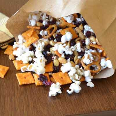 Savory Snack Toss Image 