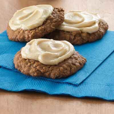Frosted Ginger Oatmeal Cookies Image 