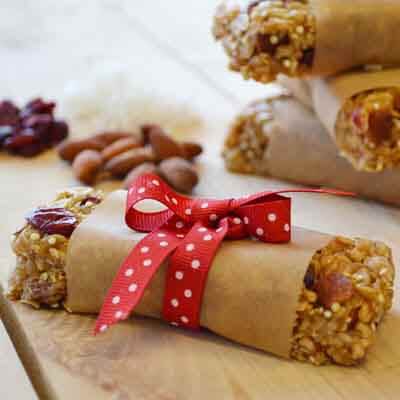 Cherry Almond Quinoa Granola Bars Image