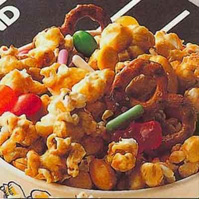 Party Candy Caramel Corn Image 