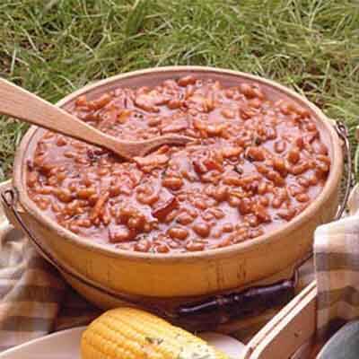 Stove-Top Spicy Baked Beans Image 
