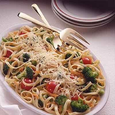 Fresh Vegetable & Basil Fettuccine Image 