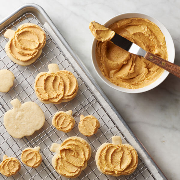 2-Ingredient Pumpkin Pie Spice Buttercream Frosting recipe